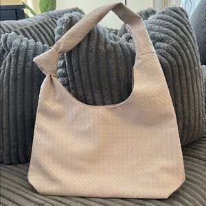 Elegant Cream Woven Tote Shoulder Bag Handbag ⭐️ Brand New ⭐️ Unused ⭐️ NWOT